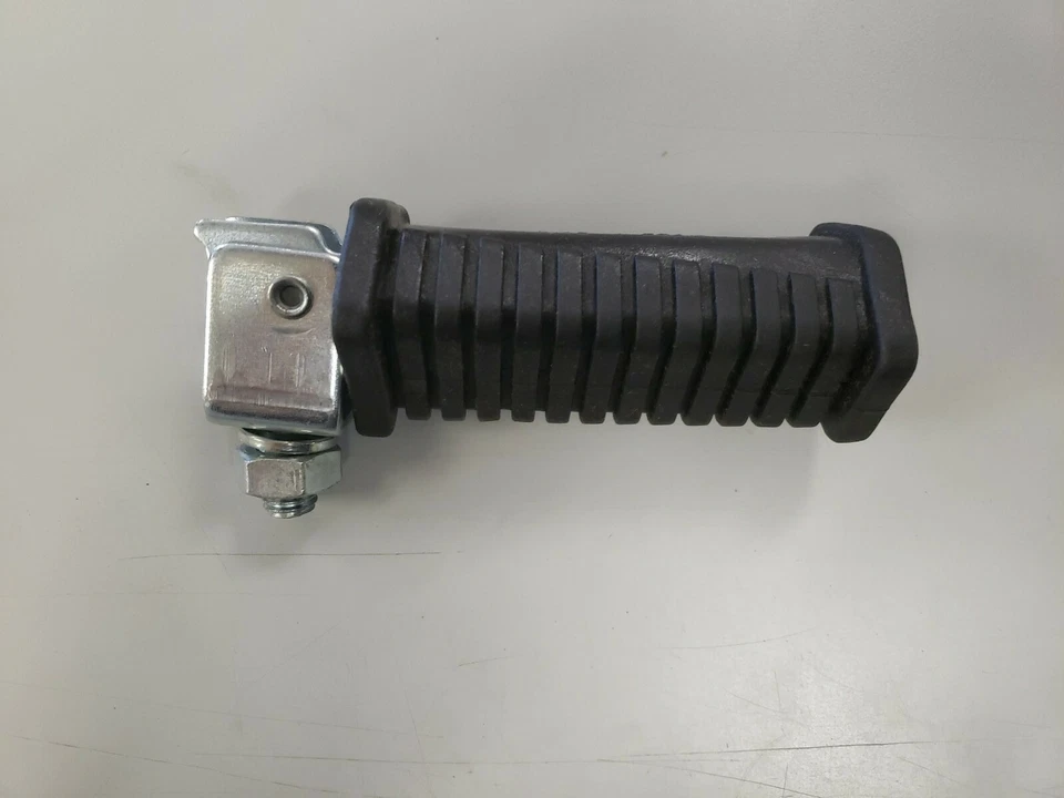 KTM Right Side Rear Footrest 1994-1998 350/400/620 E-XC/R-XC #490.03.350.000 - Image 1 of 1