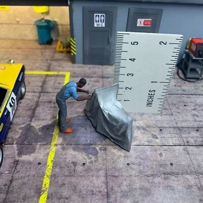 1-43 scale  garage diorama covered bike Ducatti Honda Suzuki - Image 1 of 4