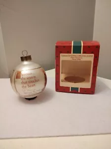 Hallmark Keepsake 1988 Christmas Scenes Norman Rockwell Glass Ornament - Picture 1 of 12