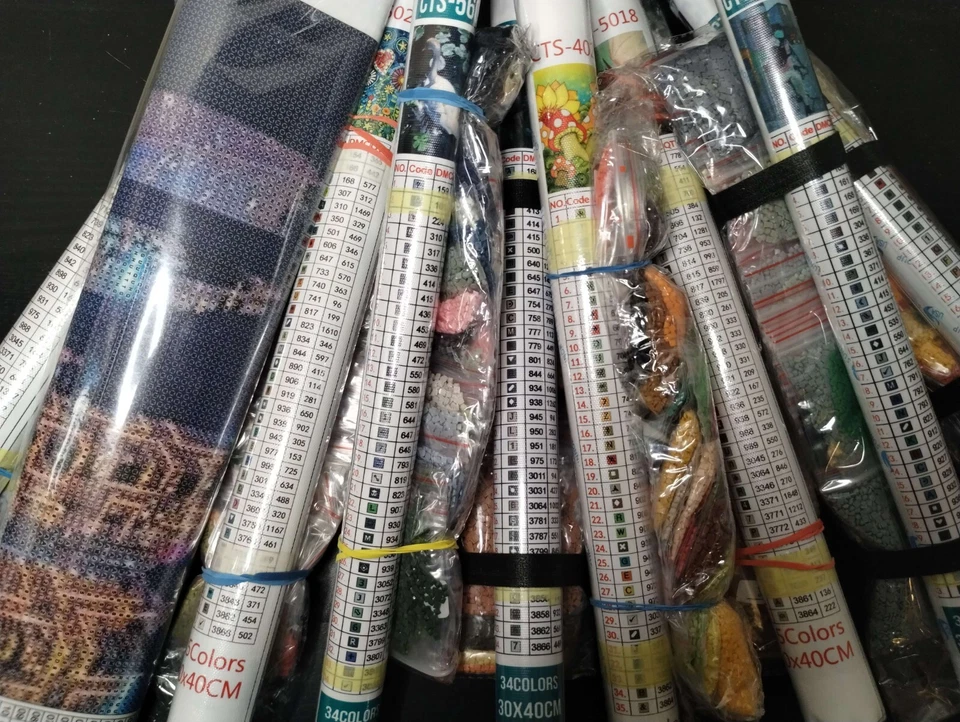 Pintura Diamante ~ Lote Misterioso de 5 ~ Varias Imágenes Fantasía Foto 1 de 1