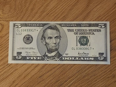 2001 $5 "STAR NOTE" UNC/GEM SAN FRANCISCO CL03833917* 1 OF 3 CONS SERIAL NUMBERS - Image 1 of 4