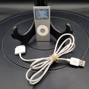 APPLE IPOD NANO 2A GENERAZIONE SILVER (2 GB) A1199 FUNZIONANTE con cavo originale - Foto 1 di 7