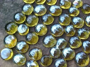 500 YELLOW LUSTER  FLAT GLASS MARBLES GEMS, VASE FILLERS, MOSAIC TILES $24.99 - Picture 1 of 2