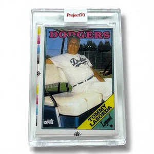 Topps Project 70 Card 113 - Tommy Lasorda by Bobby Hundreds Dodgers Baseball - Bild 1 von 2