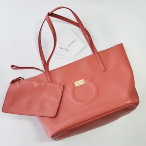 Bolso de Mano de Cuero Ferragamo City Gancini Rosa Coral Bolsa Incluida 29×33-48×15cm - Imagen 1 de 11