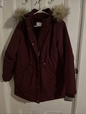 Chaqueta de Invierno Time and Trunwomans Con Capucha Anorac Imitación Piel Borde Capucha An Foto 1 de 4