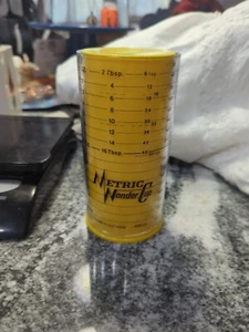 Vintage Metric Wonder Measuring Cup Adjustable Wet Dry 2 Cup Milmour USA W7 - Picture 1 of 6