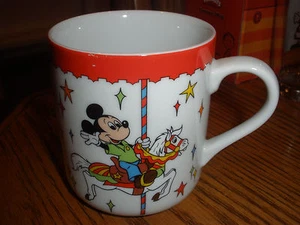 Disney - Mickey Mouse - Minnie - Donald - Carrusel - Taza de café caballo - Imagen 1 de 4