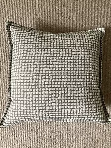 Prestigious Fabric cushion cover - Woven Jacquard Spot Silver - Picture 1 of 4