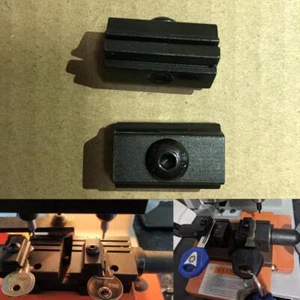 Nueva abrazadera de llave 2 piezas accesorio vertical apertura de dientes cerrajero doble cara - Imagen 1 de 15