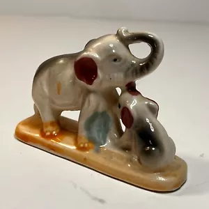 Vintage Mutter Elefant & Baby Kalb Porzellan Figur gestempelt Japan 2" x 3 1/4" - Bild 1 von 5