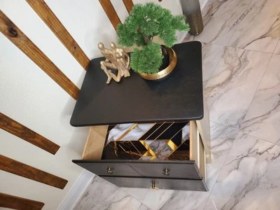 Mueble/vestidor/mesa de noche  Foto 1 de 4