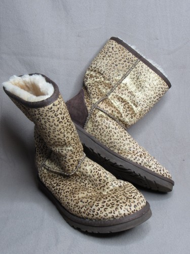 Stivali ghepardi UGG classici corti esotici taglia US 8