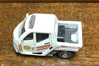 Matchbox 2014 On a Mission MB978 Parking Meter Maid Police Adventure City CFV76 - Image 1 of 4