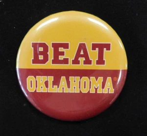 Botón de recuerdo de 2" USC Trojans Beat Oklahoma Universidad del Sur de California - Imagen 1 de 2