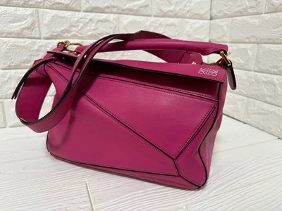LOEWE Puzzle Bag Medium Classic Calf dark pinky red - Image 1 of 4