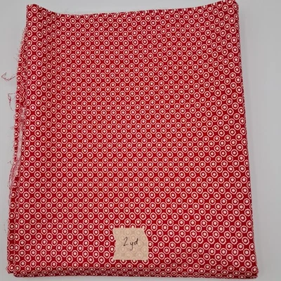 2 yardas de tela de algodón JoAnn rojo con círculos blancos Foto 1 de 2