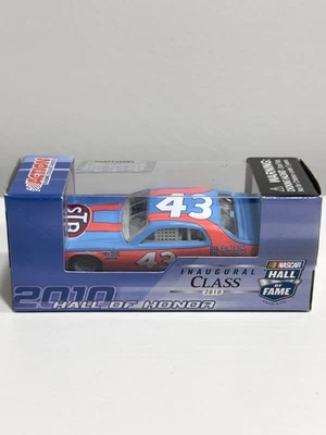 Richard Petty #43 STP 2010 Salón de la Fama Honor escala 1/64 NASCAR diecast Foto 1 de 3