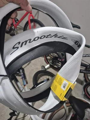 GT SMOOTHIE 29x2.5" Wide SLICK White OR Black Bike Tire 29 inch - Image 1 of 4