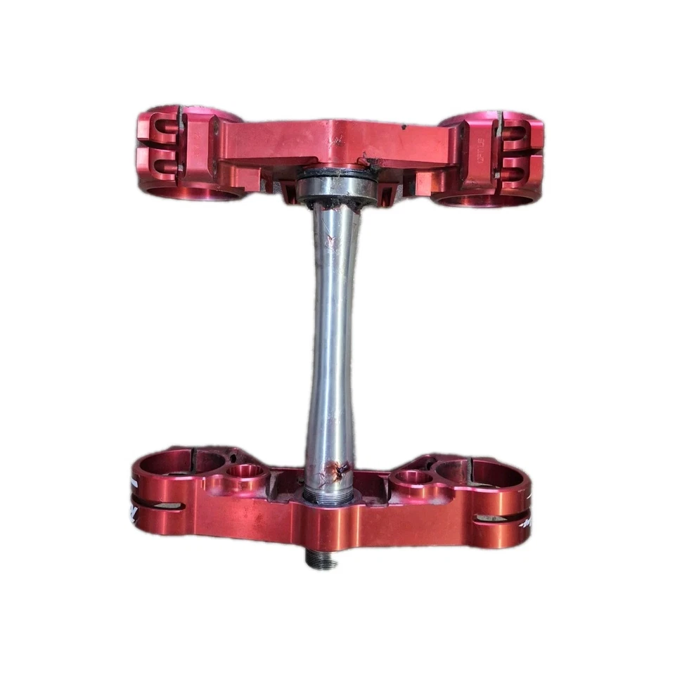 Abrazaderas triples divididas 21-24 Ride Engineering 23,5 mm desplazadas Honda CRF250R CRF450R Foto 1 de 3