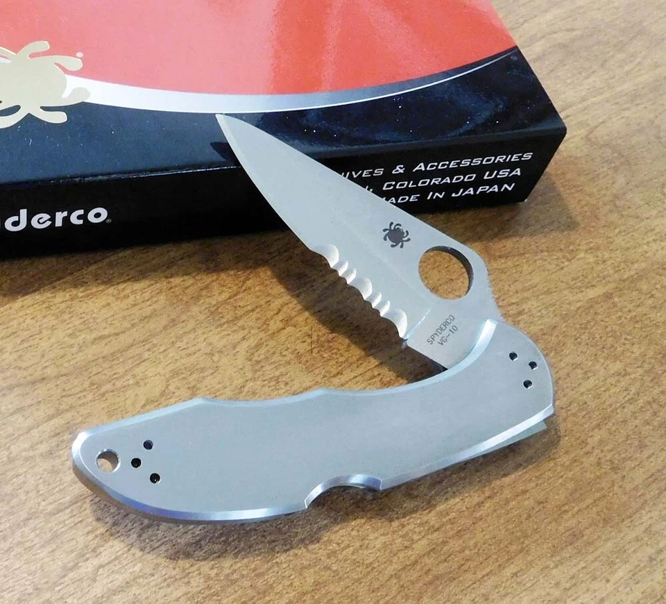 Cuchillo/cuchillos SPYDERCO nuevos de acero inoxidable con parte delicada dentada en muy buena condición-10 Foto 1 de 1