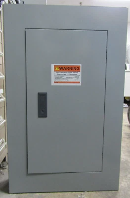 😃 SIEMENS 225 AMP MAIN LUG PANELBOARD 480Y/277 VAC 3Ø 30 CIRCUIT H430ML4225STM - Image 1 of 4