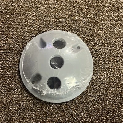 Mulberry Three 1/2" I.P.S Holes Lampholder Cover 30377 Never Opened - Image 1 of 2