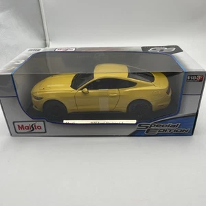 2015 Ford Mustang GT Maisto Special Edition 1:18 Scale Diecast Model Car Yellow - Picture 1 of 9