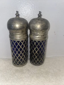 GSA GODINGER SILVER ART CO. Botella azul cobalto salero y pimentero 4 1/2" h - Imagen 1 de 7