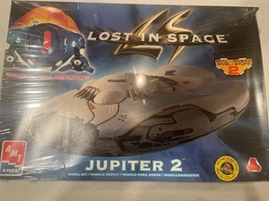 LOST IN SPACE Jupiter 2 AMY ERTL #8549 Plastic Model Kit Factory Sealed NOS 1998 - Picture 1 of 8