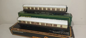OO gauge NEAR MINT 2x Mainline Replica Bachmann 60' Collett GWR Coach 3rd Brake - Picture 1 of 7