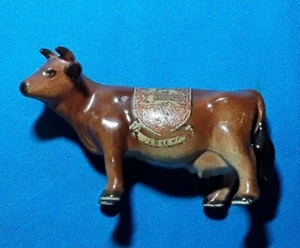 GOEBEL KERAMIK KUH FIGUR 60ER JAHRE TRIKOT SOUVENIR. - Bild 1 von 8