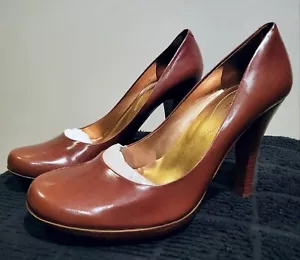 GUESS BY MARCIANO SADDLE BROWN LEATHER ROUND TOE PLATFORM PUMPS STILETTOS HEELS - Picture 1 of 2