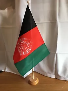 BANDERA DE PIE AFGANISTÁN Y BASE DE MADERA - Imagen 1 de 1