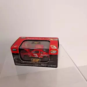 Revell Collection Tasmanian Devil 2000 GM Goodwrench Service più Monte Carlo #3 - Foto 1 di 4