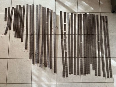 Mehr als 25m Rocoline Flexgleise m. Schienenverbinder und Ersatzschwellen - Bild 1 von 2