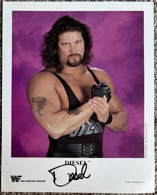 FOTO PROMOCIONAL DIESEL AUTÉNTICA FIRMADA Original WWE 8x10 P-234 WWF KEVIN NASH WCW Foto 1 de 2