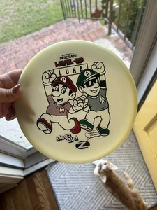 Discraft Mega Glo Level Up Luna Red Green Foil McBeth Barela NEW Release - Picture 1 of 1