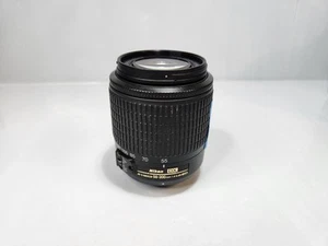 Nikon DX AF-S Nikkor 55-200mm 1:4-5.6G ED ZOOM LENS - Picture 1 of 7