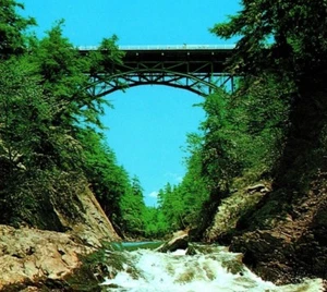Rte 4 Bridge Quechee Gorge Little Grand Canyon Ottauguechee VT Vintage Postcard - Picture 1 of 3