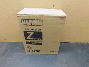 Rouleau maître RISO MASTER Z type 30 A4-L -- Modèle S4250 -- Daté 2015 - Photo 1/4