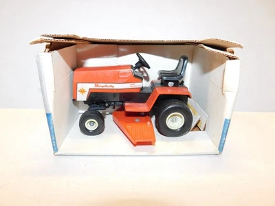 Tractor de césped y jardín a escala Simplicity 20 hp 1/16 # 412/995 nuevo en caja Foto 1 de 4