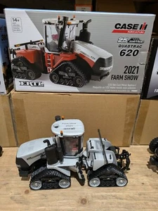 1/32nd Scale Case IH Quadtrac 620 2021 Farm Show 25 Years Quadtrac Chase Gray - Picture 1 of 1