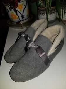 Vionic Shirley Charcoal Moccasin slippers  Size 8.5 Women’s