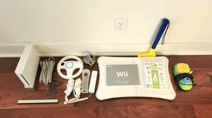 Nintendo Wii The Complete Console System Bundle with Wii Sports And Wii Fit - Picture 1 of 10