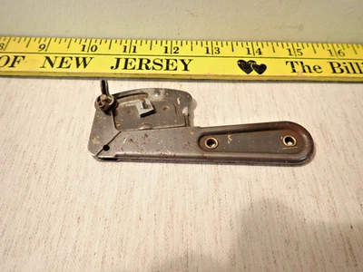Vintage Red Devil Jak-Nife  No.13 Folding Razor Blade Scraper made in USA - Image 1 of 3