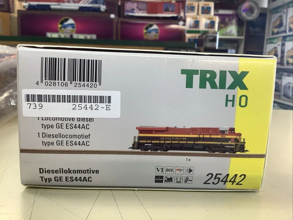 Trix 25442 HO KCS Type GE ES44AC Diesel Locomotive with DCC/Sound #4848