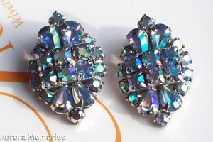 EXQUISITE Aqua Blue Aurora Borealis Glass Rhinestone Vintage Clip Earrings - Picture 1 of 1