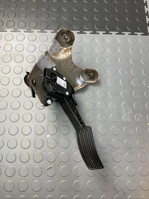 INFINITI QX60 2014-2020 PEDAL ACELERACIÓN GASOLINA CON SOPORTE 18002-3JA3B Foto 1 de 4