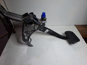 Pedal freno Kia XCeed CD 32800G2200KB P23862938 - Imagen 1 de 4